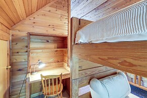 Peaceful Greers Ferry Cabin w/ Deck & Lake View!