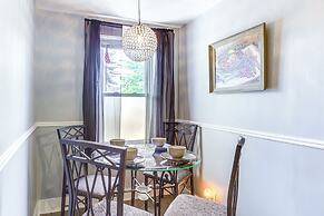 Dog-friendly Dayton Home: 1 Mi to Downtown!