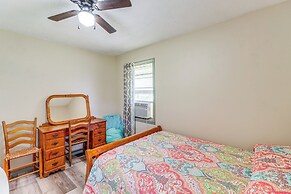 Horses Welcome: Marble Falls Home w/ Grill!
