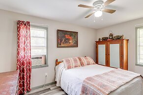 Horses Welcome: Marble Falls Home w/ Grill!