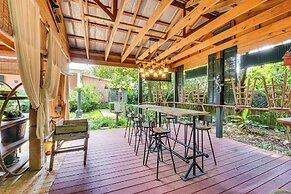 Whimsical New Roads Home < 1 Mi to Main Street!