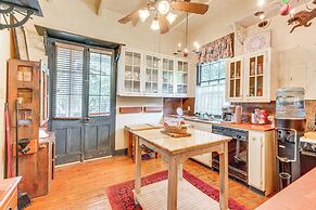 Whimsical New Roads Home < 1 Mi to Main Street!