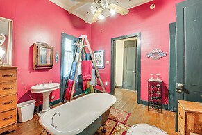 Whimsical New Roads Home < 1 Mi to Main Street!