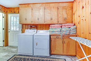 Murrells Inlet Home w/ Deck ~ 4 Mi to Marsh Walk!