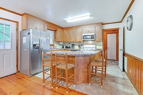 Murrells Inlet Home w/ Deck ~ 4 Mi to Marsh Walk!