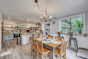 Quintessential New England Home w/ Patio & Grill!