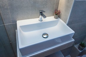 Elegant Rooms Athens