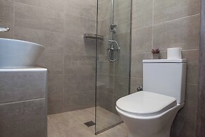 Elegant Rooms Athens