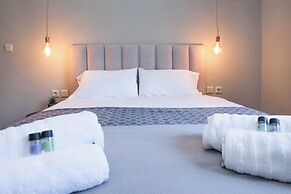Elegant Rooms Athens