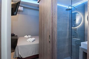 Elegant Rooms Athens