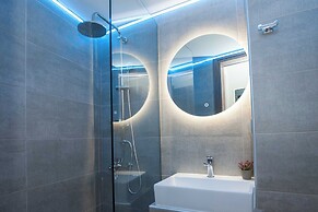 Elegant Rooms Athens