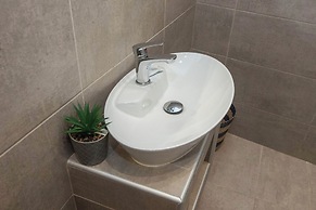 Elegant Rooms Athens