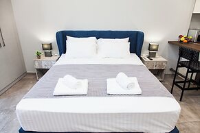 Elegant Rooms Athens