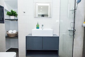 Elegant Rooms Athens