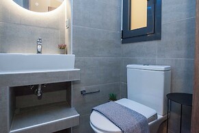 Elegant Rooms Athens