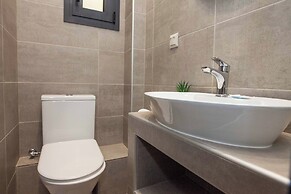 Elegant Rooms Athens