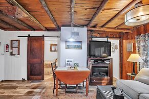 Rustic Willow Retreat - Outdoor Adventures 2 Bedroom Cabin by RedAwnin