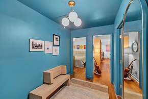 Charming Mid-century Modern Home In Shannon Park 3 Bedroom Home by Red