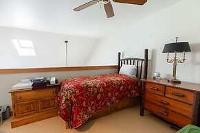 Strawberry Park #603 4 Bedroom Condo by RedAwning