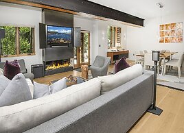 1175 A Casolar Del Norte 3 Bedroom Duplex by RedAwning