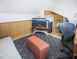 1175 A Casolar Del Norte 3 Bedroom Duplex by RedAwning