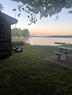 Boomfish Limit 5 2 Bedroom Cottage by RedAwning