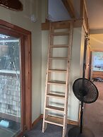 Boomfish Limit 5 2 Bedroom Cottage by RedAwning