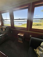 Boomfish Limit 5 2 Bedroom Cottage by RedAwning