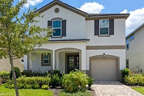 Incredible Resort 4 Bed Pool/spa Home 4 Bedroom Villa by RedAwning