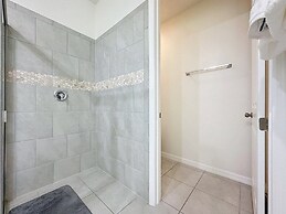 Luxury 6 Bed Villa With Pool/spa In Solara Resort 6 Bedroom Villa by R