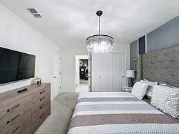 Luxury 6 Bed Villa With Pool/spa In Solara Resort 6 Bedroom Villa by R