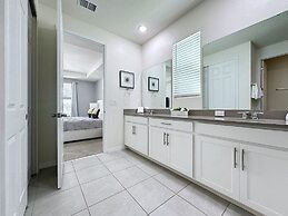 Luxury 6 Bed Villa With Pool/spa In Solara Resort 6 Bedroom Villa by R