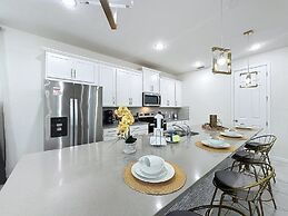 Luxury 6 Bed Villa With Pool/spa In Solara Resort 6 Bedroom Villa by R