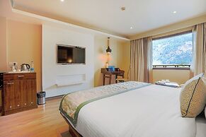 HIMALAYAN MONAL MANALI BY BLUEKO HOTELS