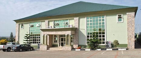 LEISURE SPRING HOTEL