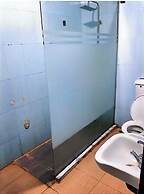 LEISURE SPRING HOTEL