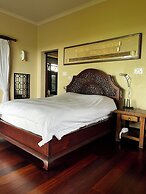 Breezin Villa in Deans