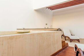 Exclusive 5th Ave Apt with Private Pool