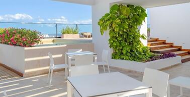 Exclusive 5th Ave Apt with Private Pool