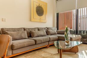 Exclusive 5th Ave Apt with Private Pool