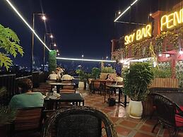 Daun Penh Palace Boutique