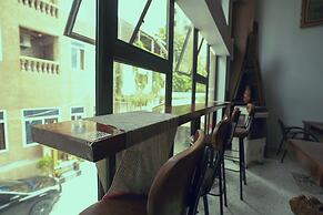 Daun Penh Palace Boutique