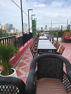 Daun Penh Palace Boutique