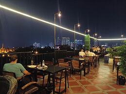 Daun Penh Palace Boutique