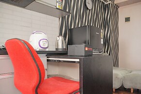 Pleasurable And Tidy 2Br Green Pramuka City Apartment