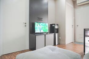 Pleasurable And Tidy 2Br Green Pramuka City Apartment