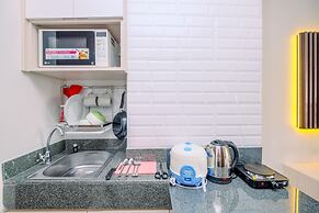 Nice And Relaxing Studio At Transpark Cibubur Apartment