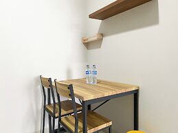 Homey And Serene 1Br At The Mansion Kemayoran Apartment