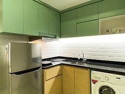 Homey And Serene 1Br At The Mansion Kemayoran Apartment