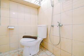 Best Price And Comfortable 2Br Green Pramuka City Apartment